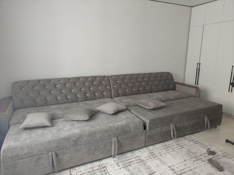 Продается практический новый диван