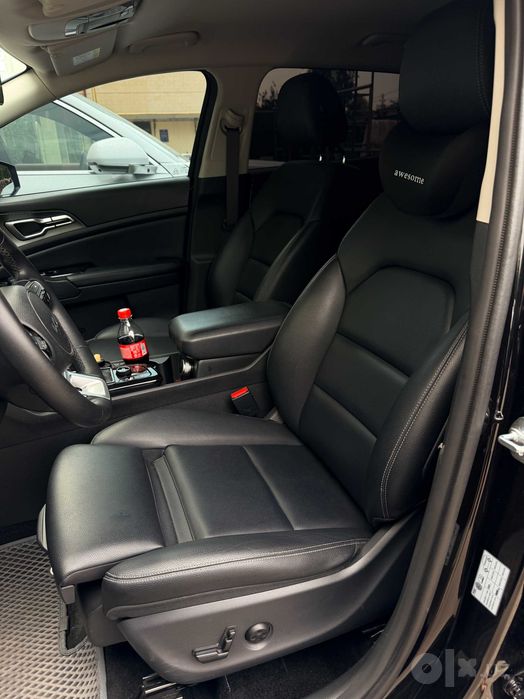 Продаю свою Kia Sportage 2023 Full наварот, черный