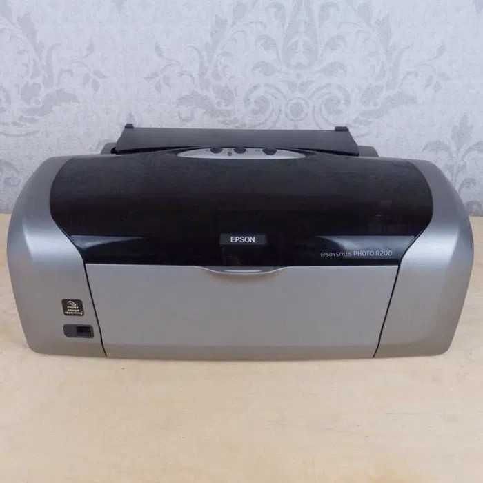 Продам принтер epson r200 плохо печатает