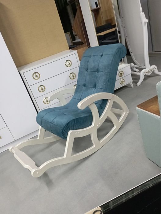 Кресло качалка из первых рук для офис и дома//