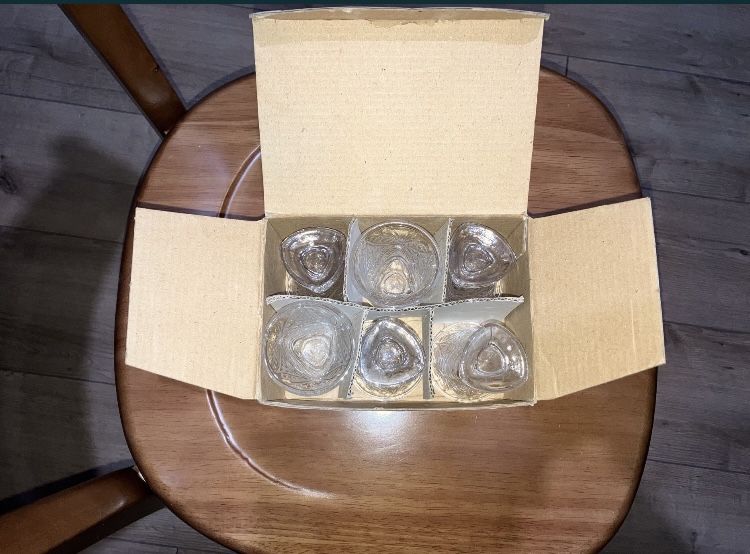Рюмки на ножке красивые