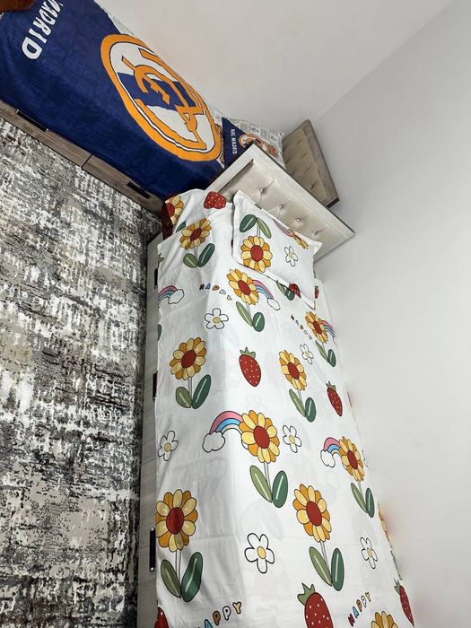 Продаются комп.столы, шкаф на 2х2,5 и 2 кровати 90х2,20