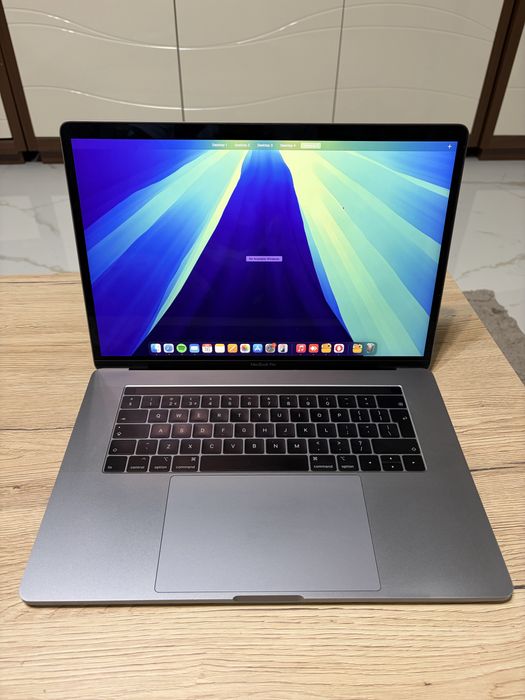 Apple Macbook Pro 2018 15”