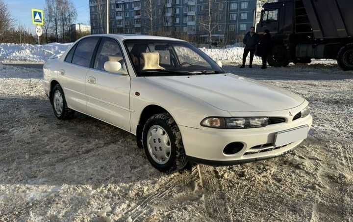 Mitsubishi galant 1995г
