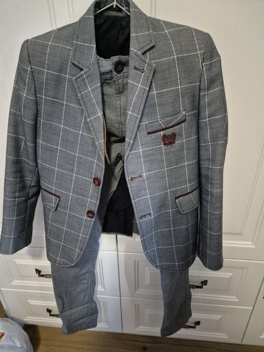 За момче , интересно