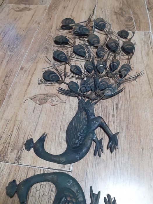 Метална  декорация  за  градина.Голям  ратанов   кош