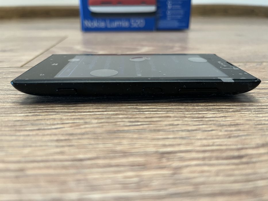 Nokia Lumia 520 пълен комплект GSM/ГСМ smart phone/смартфон