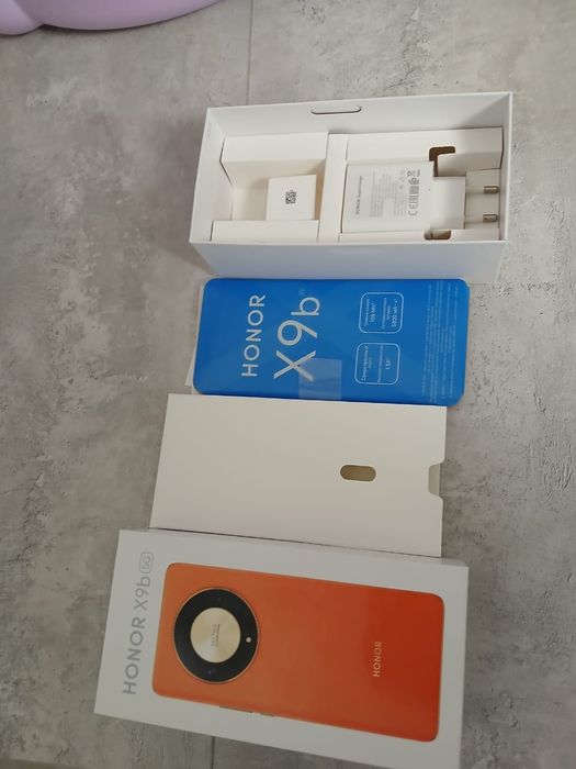 Продаю телефон андроид HONOR