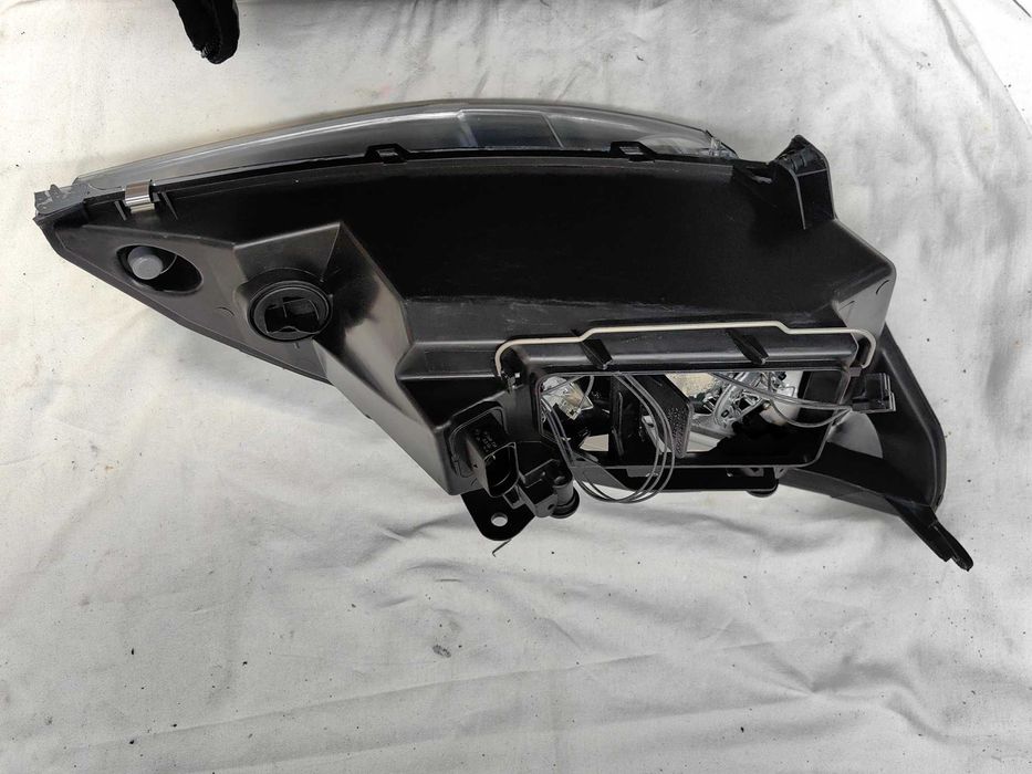 Оригинален НОВ фар Форд Фокус  Ford Focus