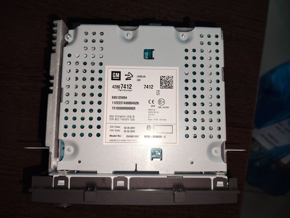 Продам автомагнитолу на Cobalt