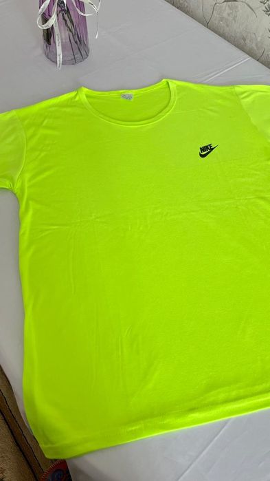 Продам новые футболки