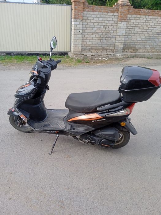 Продам скутер