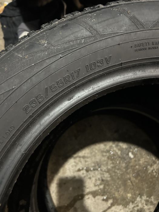235 55 17 Falken iarna