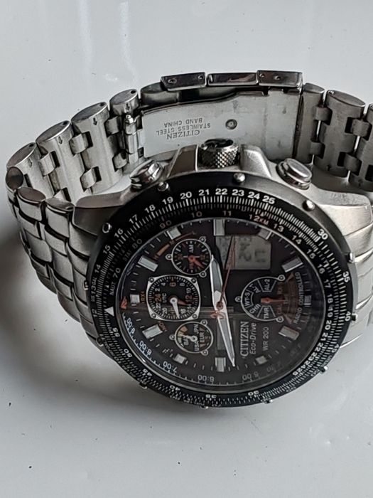 Ceas Citizen Skyhawk Eco Drive Radio-Control 45 mm