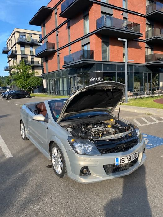 Vând Opel Astra TwinTop 1.9 CDTI, 150 CP