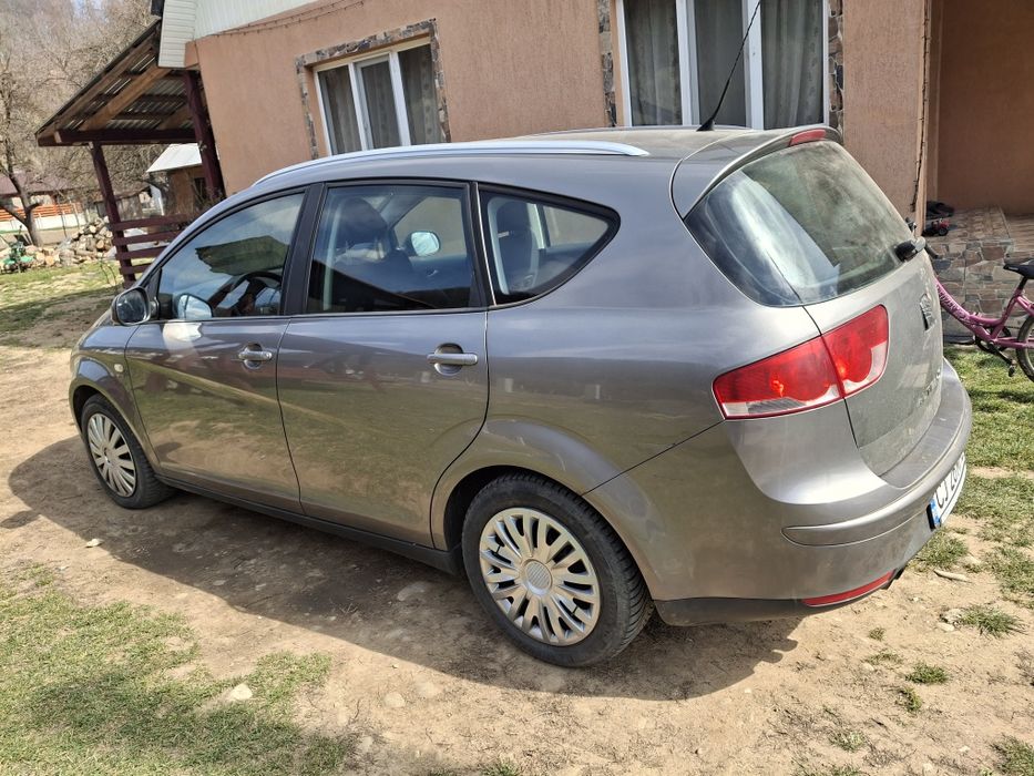 Vând Seat altea xl