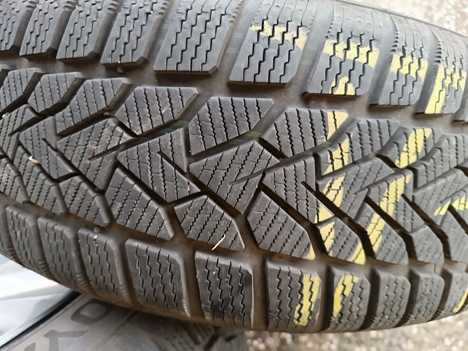 Джанти 4×100 за Дачия централен отвор 60,1 гуми Унироял Дот 4222?