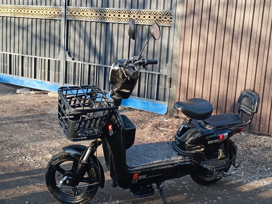 Продам электро скутер