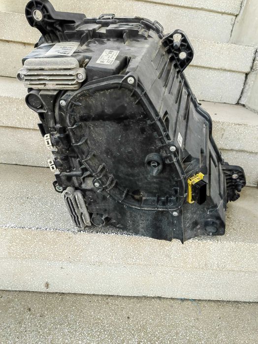 Фарове Volvo FH5 LED ляв десен/Фарове Волво ФХ5 Оригина счупени стъкла