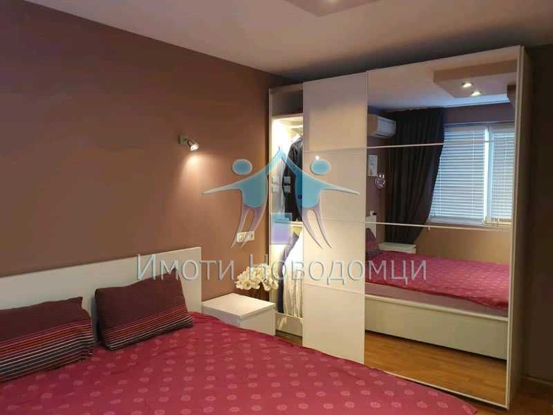 Продава се Етаж от къща в Шумен, Пазара - 120 кв.м за 1530 €/кв.м - Снимка #5