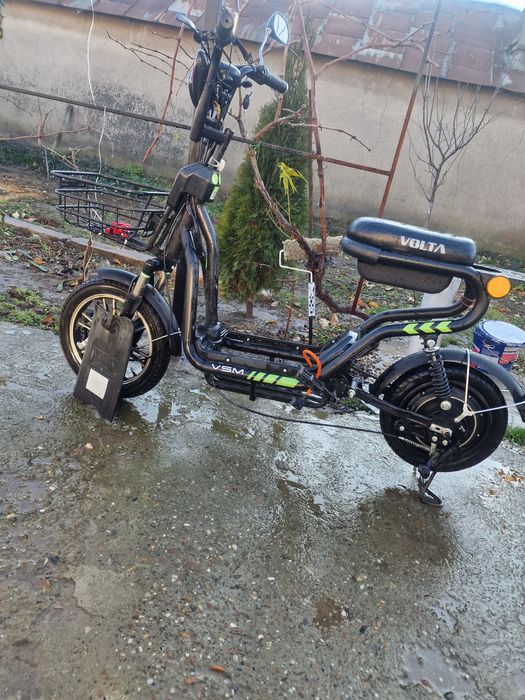 Vând scuter electric