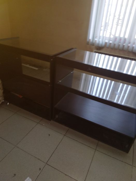 Продаю новые витрины