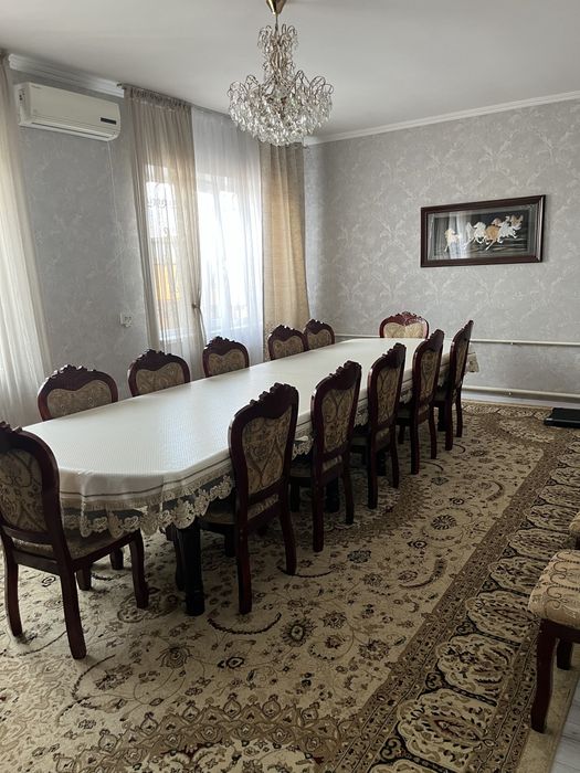 Продам стулья 16штук натуральное дерево