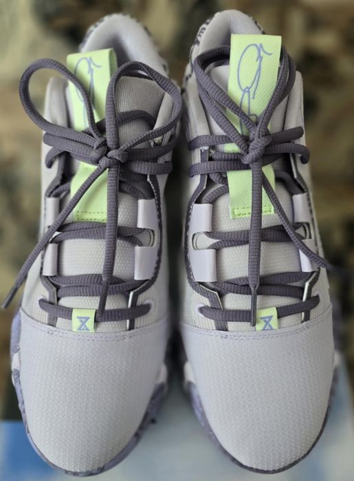 Adidași originali NIKE PG6, mărimea 42 (26.5cm).