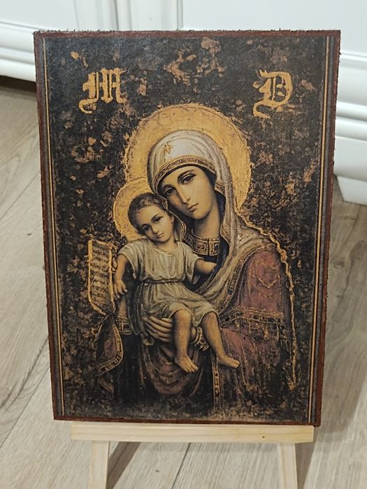 Maica Domnului cu pruncul Hristos