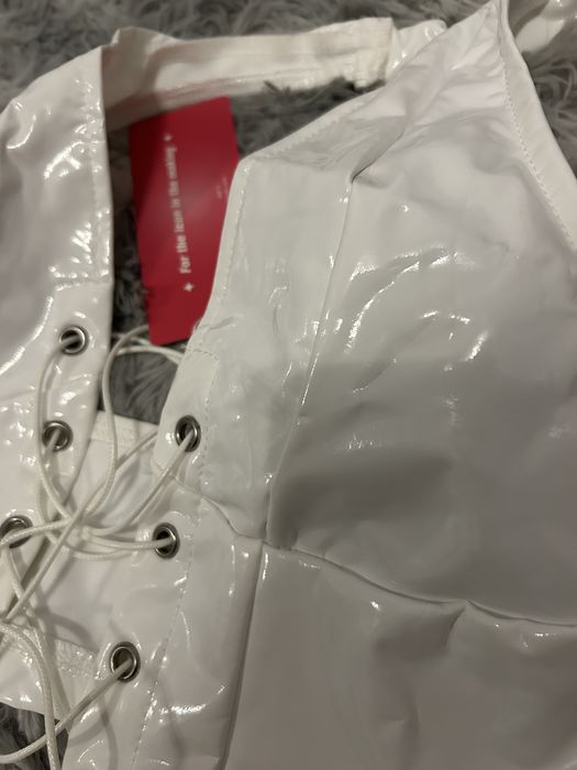 Дамски потници за официални поводи