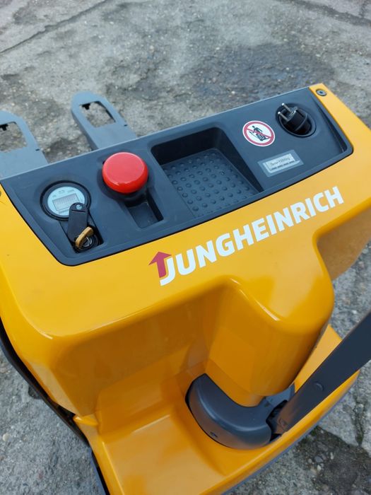Transpalet electric JUNGHEINRICH