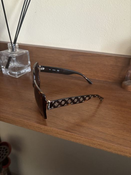 Слънчеви Дамски очила Guess Оригинални