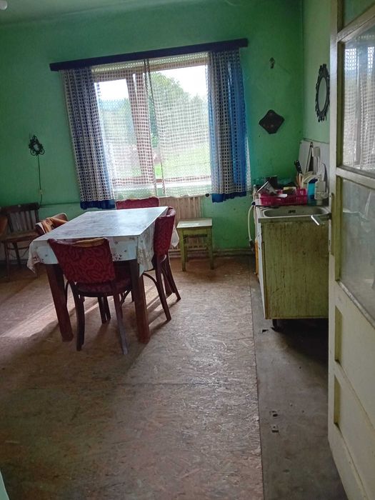 Casă de vânzare în Săvârșin