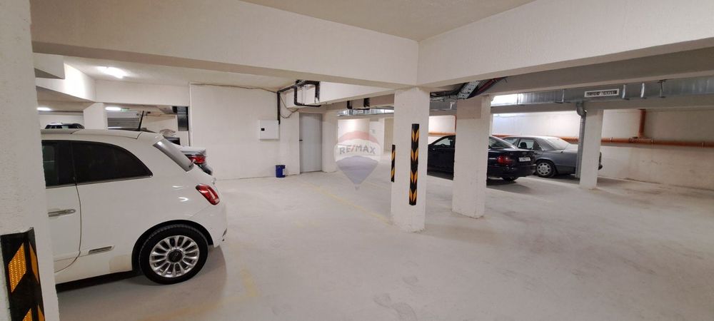 Дава се под наем Гараж / Паркомясто в Варна, Младост 1 - 13 кв.м за 100 € - Снимка #2