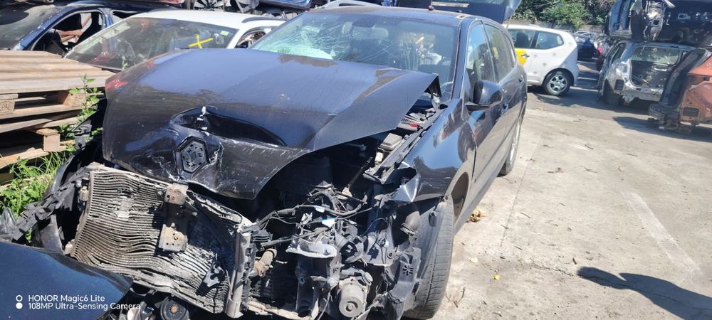 Dezmembrez Renault Laguna - 3 (facelift) (2011 - 2015), 2.0 dci M9R854, manual, M9R854, PK4004