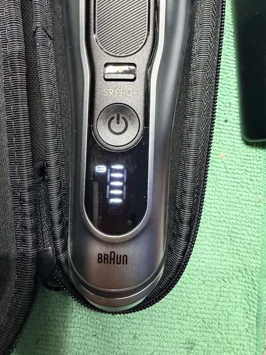 Braun Series 9 PRO+ 9567cc електрическа самобръсначка с почистваща