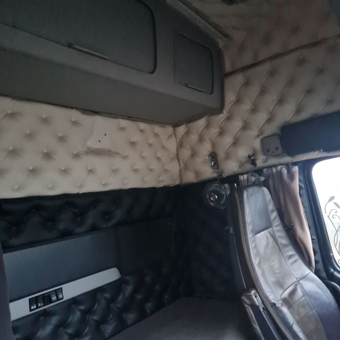 Volvo FH16 700 Forestier cu macara Loglift