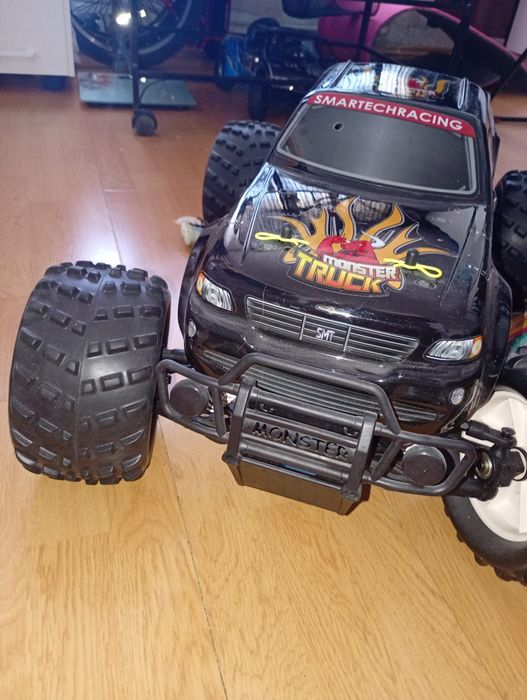 Vând automodel Smartech Bigfoot