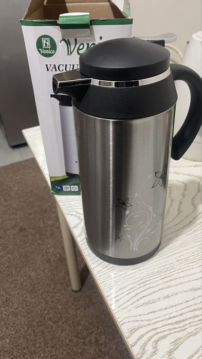 Термос из нержавеющей стали 1.3 литр