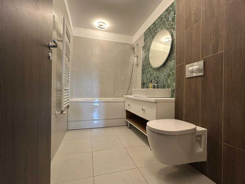 Proprietar vand apartament 2 camere Urban Plaza cu loc de parcare suprateran