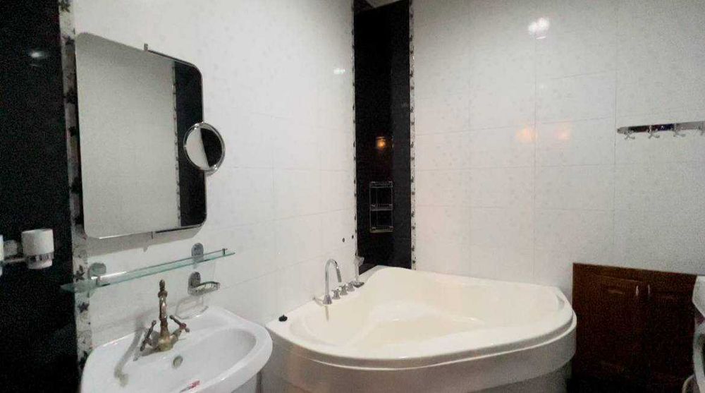 Продаётся трёх этажный дом со всеми удобствами