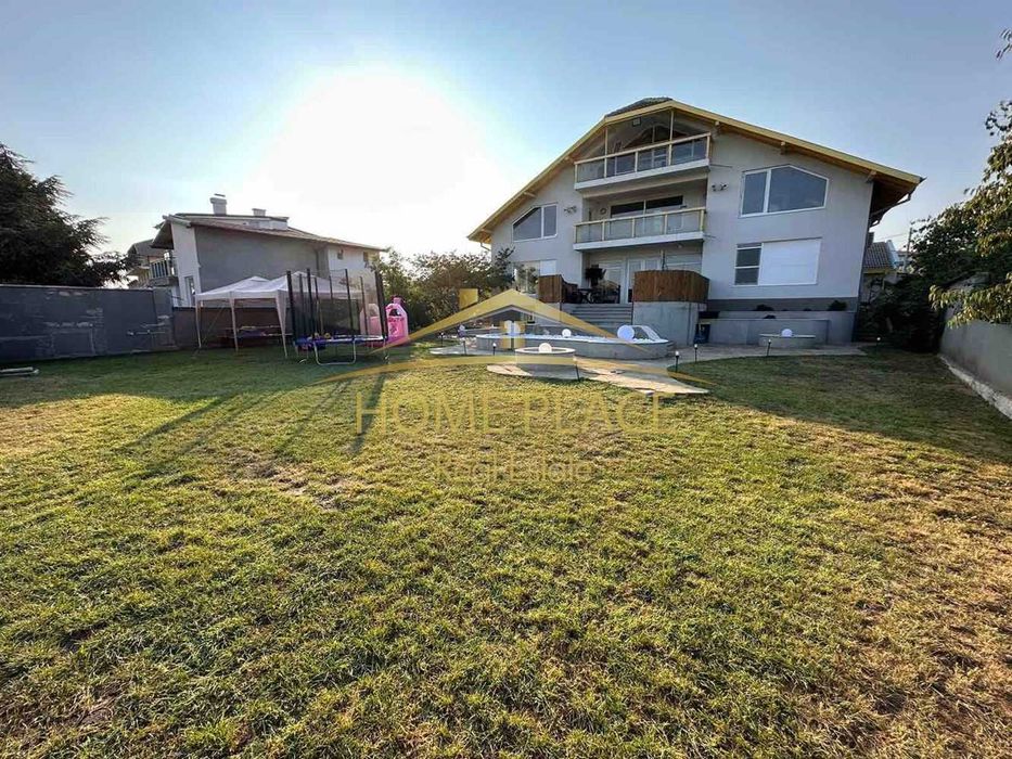 Продава се Къща в Варна, м-т Траката - 909 кв.м за 556 €/кв.м - Снимка #1