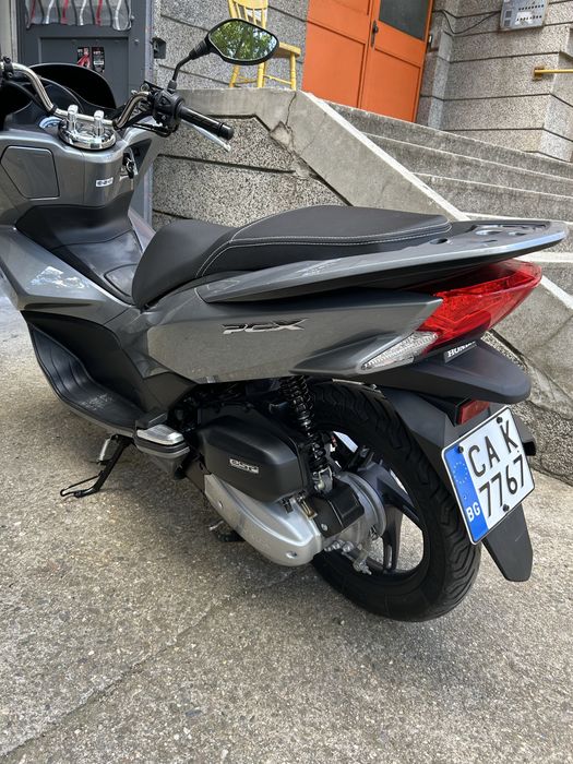 Honda PCX 125 - 8000 km 2017 г.