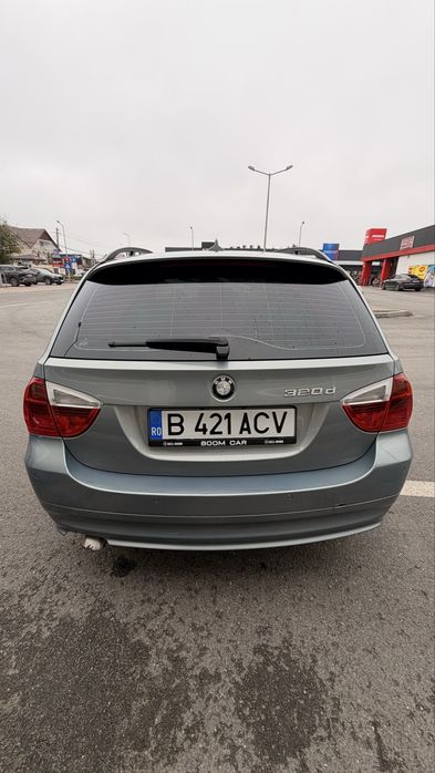 BMW Seria 3 0 — imagine 3