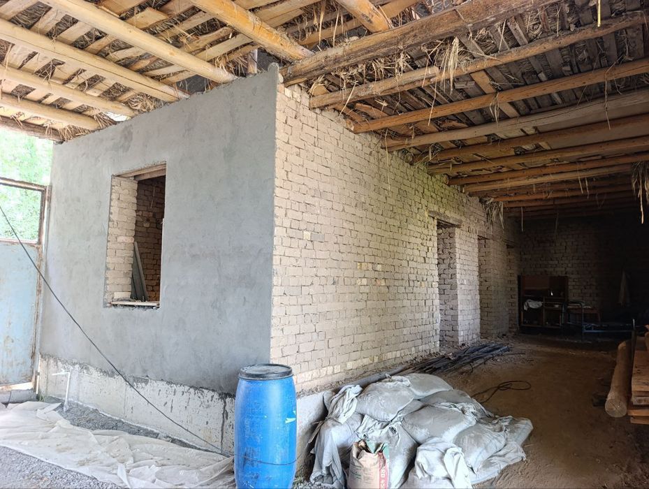 Yer uchaska sotiladi