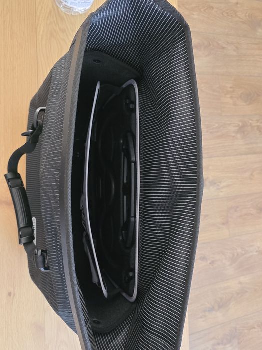 Geantă Ortlieb waterproof pentru bicicletă – stare impecabilă