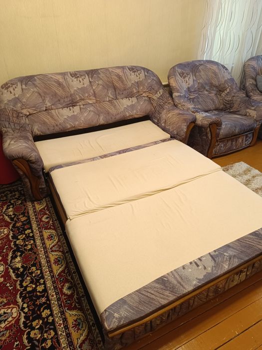 Диван(раскладной) + 2 кресла