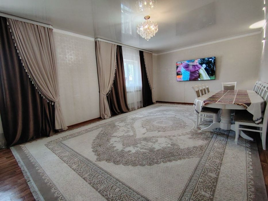 Продам коттедж в мкр. Отрвановка