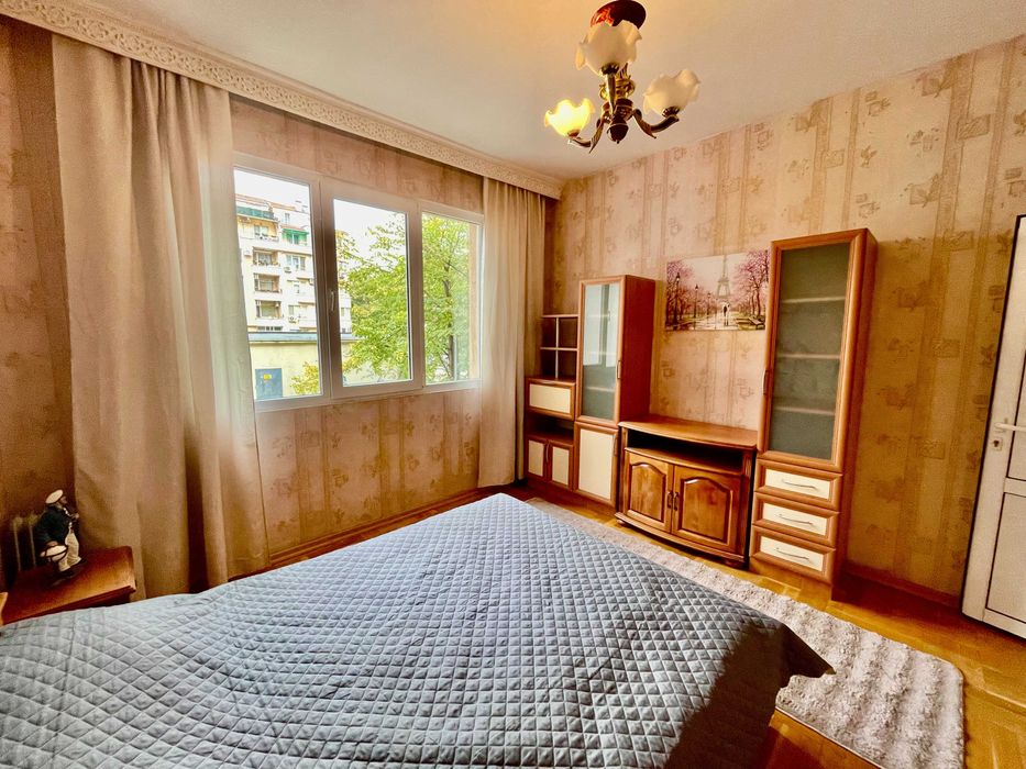 Дава се под наем Тристаен апартамент в Варна, Базар Левски - 65 кв.м за 450 € - Снимка #8