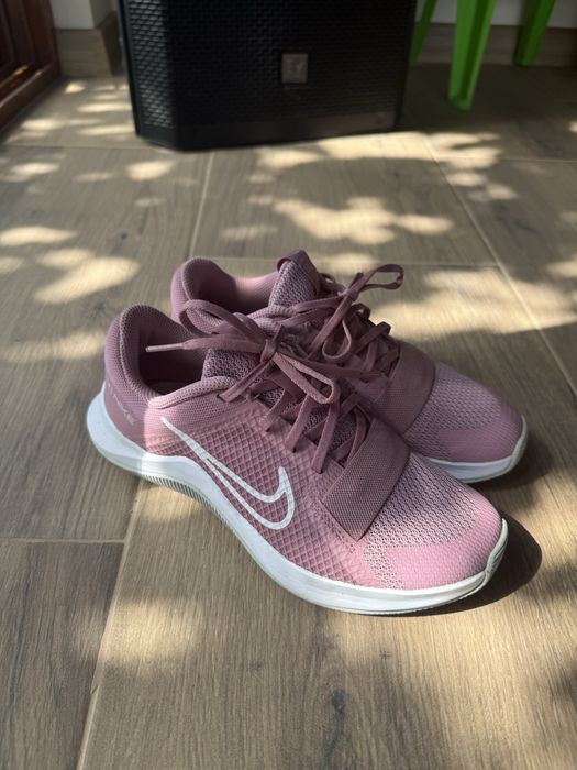 Дамски маратонки Nike